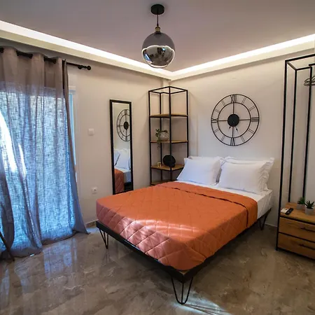 Lux Nomad Mgmt - Zen Super Apartman